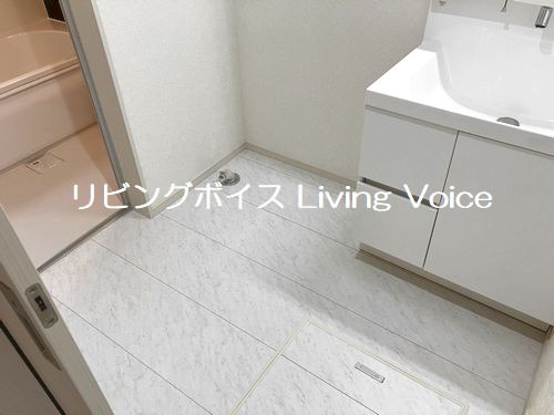 【脱衣所】 | 【仲介手数料０円】平塚市南金目　中古一戸建て | 施工例　平塚市南金目　中古一戸建て