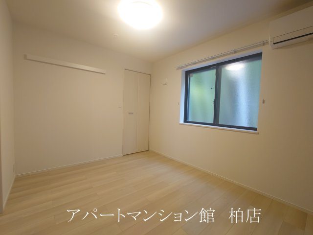 ガーデナーズ　サンの洋室