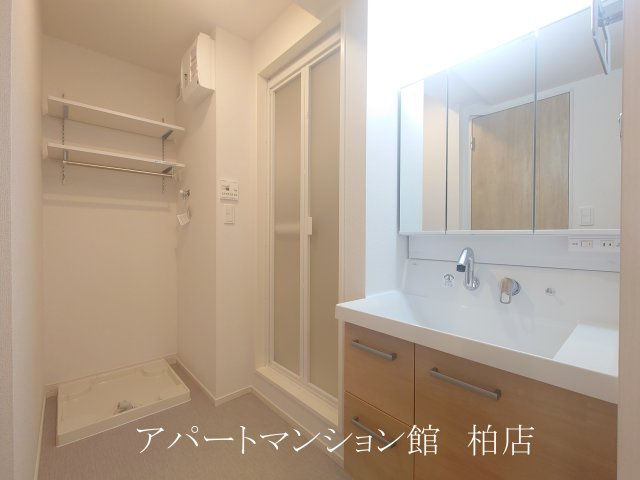 ガーデナーズ　サンの洗面所|広い洗面スペース