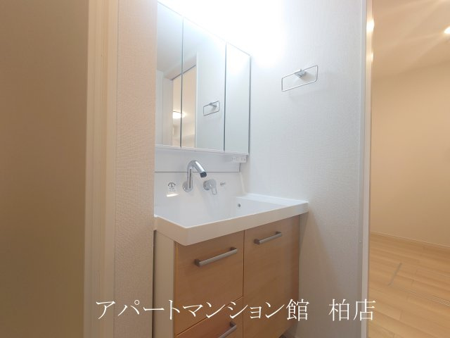 ガーデナーズ　サンの独立洗面台|独立洗面台あり、毎朝おしゃれに忙しい女性の方におすすめです