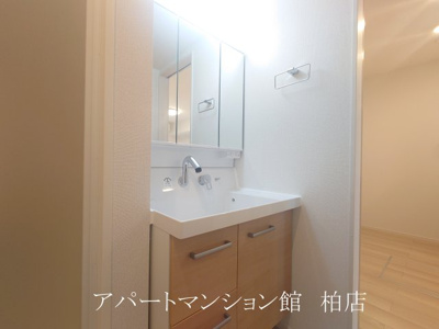 【独立洗面台】 | ガーデナーズ　サン | 独立洗面台あり、毎朝おしゃれに忙しい女性の方におすすめです