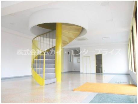 高槻市三島江4丁目　貸倉庫