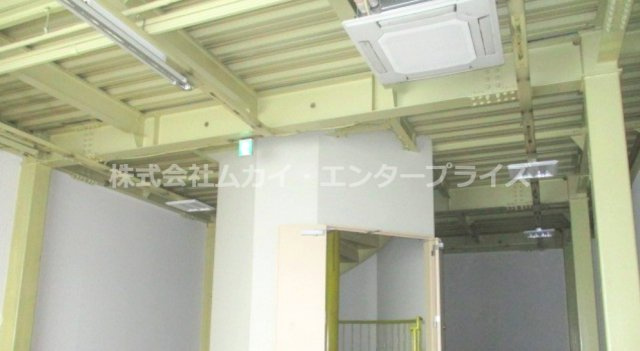 高槻市三島江4丁目　貸倉庫の内装|内装です