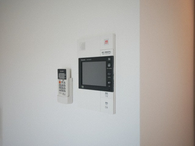 【セキュリティ】 | S-RESIDENCE新大阪Garden | モニター付きインターホンです