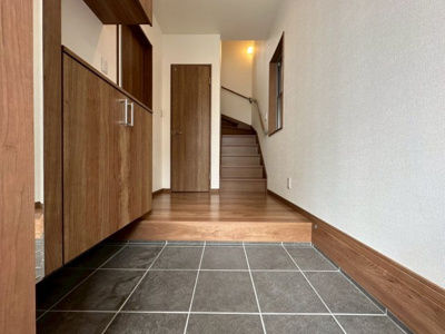 【玄関】 | 池田市鉢塚3丁目貸家