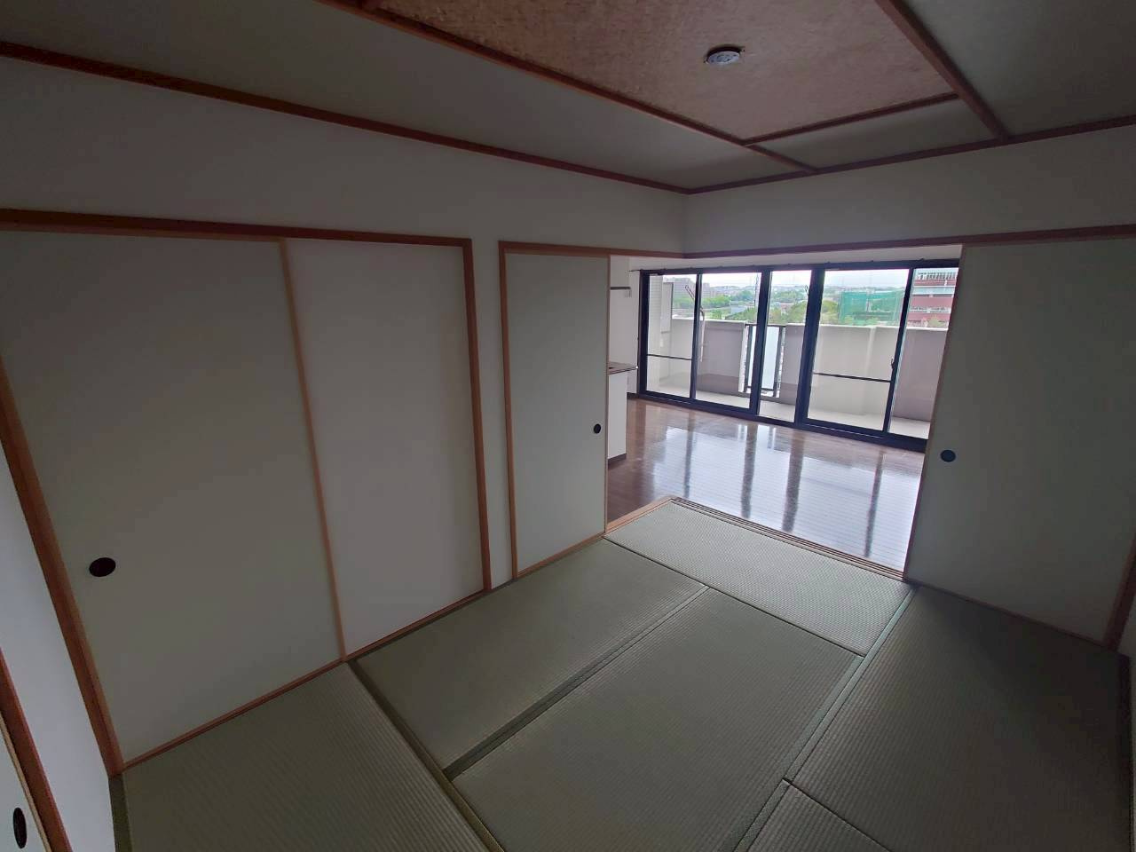 ライオンズマンション三好ヶ丘の和室