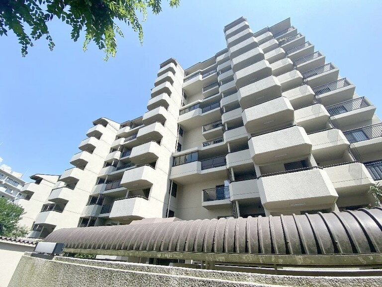 星和プラネタウン千里南第参期A棟の外観