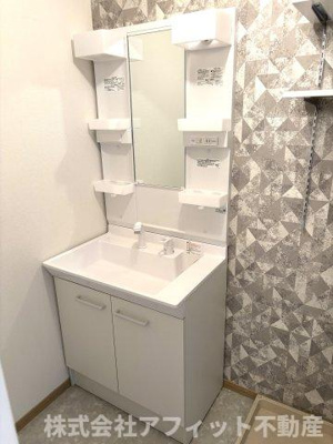 【洗面所】 | ハイカムール髙橋B棟 | 洗髪洗面化粧台