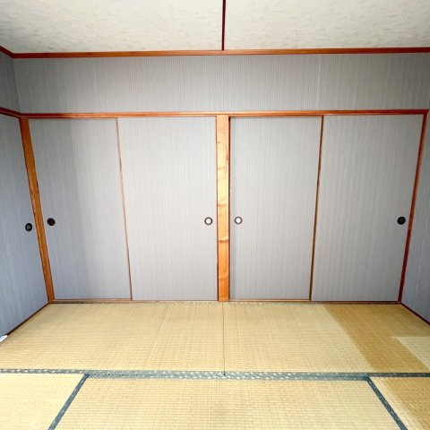 新川ハイツの収納