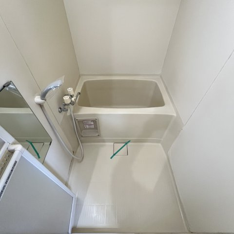 新川ハイツの浴室