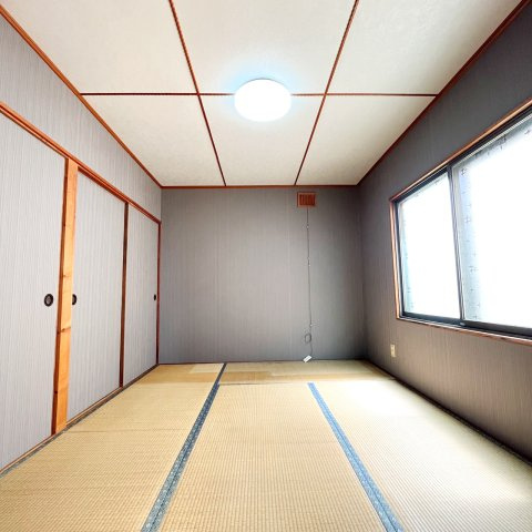 新川ハイツの和室