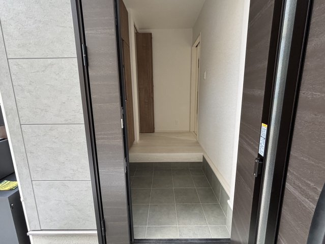 住吉２丁目の新築一戸建て２号棟の玄関