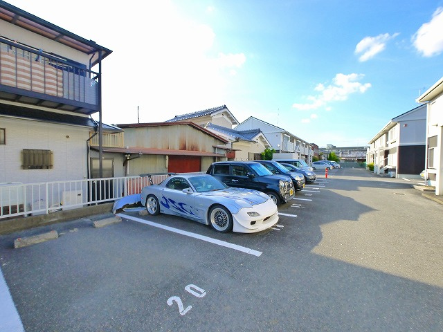 シティライフ　Ｂ・Ｃ棟の駐車場|駐車場があるので、車を買う予定の方も安心です
