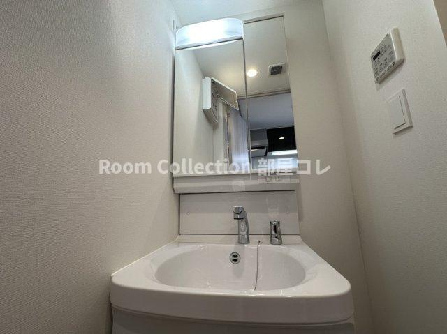 ディアレイシャス泉の洗面所|※同物件他部屋写真
反転、色違いの場合有
現況優先