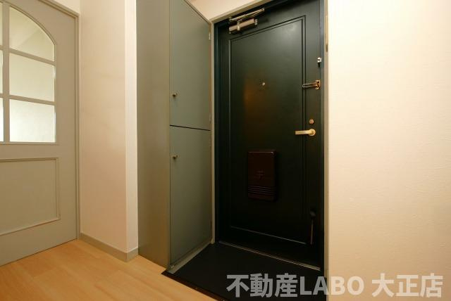 シャトレーヌ北島の玄関