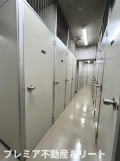 【その他共用部分】 | 2階にトランクルームがあります
