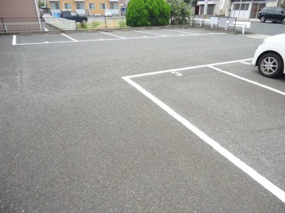 【駐車場】 | ビーライン大輝
