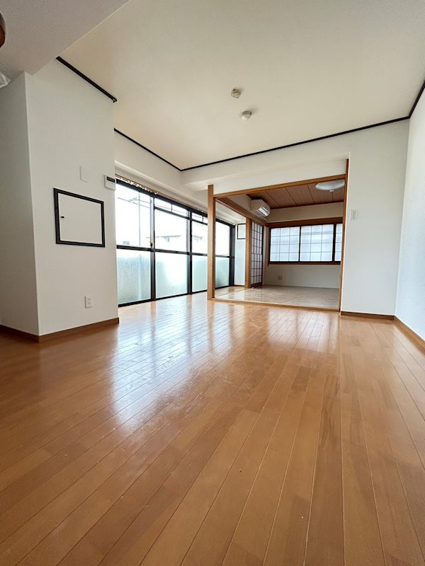 メゾン幸の居間・リビング