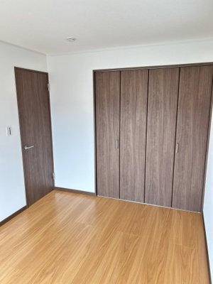 【洋室】 | 国立駅徒歩4分/新築戸建て/書斎付き 2SLDK | 2階5.7帖