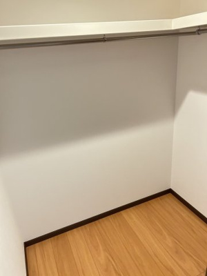 【収納】 | 国立駅徒歩4分/新築戸建て/書斎付き 2SLDK | ホール収納