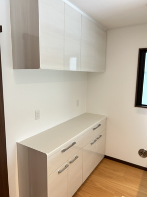 【キッチン】 | 国立駅徒歩4分/新築戸建て/書斎付き 2SLDK | バックカウンター