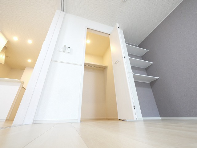 グランメゾンＴの収納|こまごまとしたものを収納できそうですね