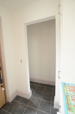 【玄関】 | 綾瀬市綾西５丁目 新築戸建て 全1棟【仲介手数料無料】