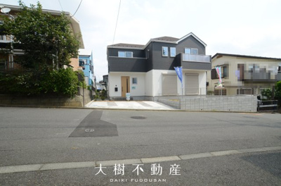 【前面道路含む現地写真】 | 綾瀬市綾西５丁目 新築戸建て 全1棟【仲介手数料無料】