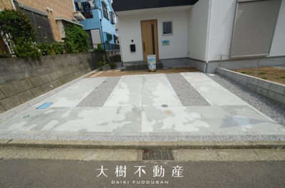 【駐車場】 | 綾瀬市綾西５丁目 新築戸建て 全1棟【仲介手数料無料】