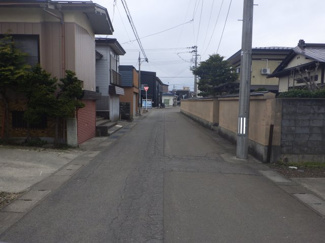 【前面道路含む現地写真】 | 北秋田市宮前町・売地