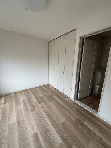 堺市中区深井中町リノベーション戸建て４ＬＤＫの洋室