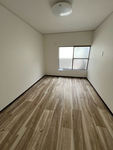 堺市中区深井中町リノベーション戸建て４ＬＤＫの洋室