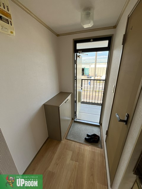 小牧市大字西之島のアパートの居間・リビング