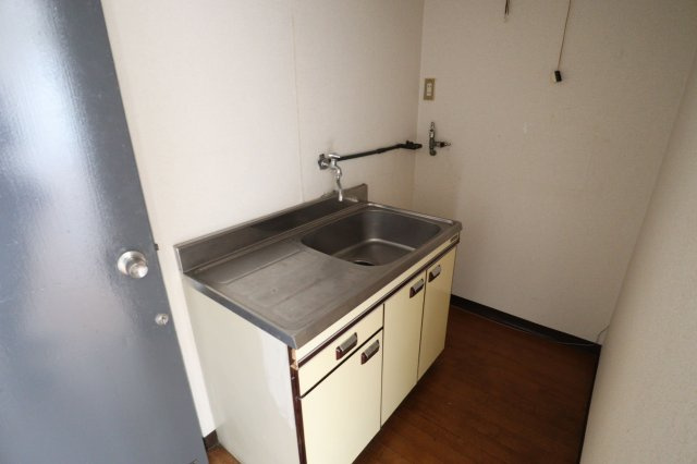 スペランザ泉ビルのキッチン