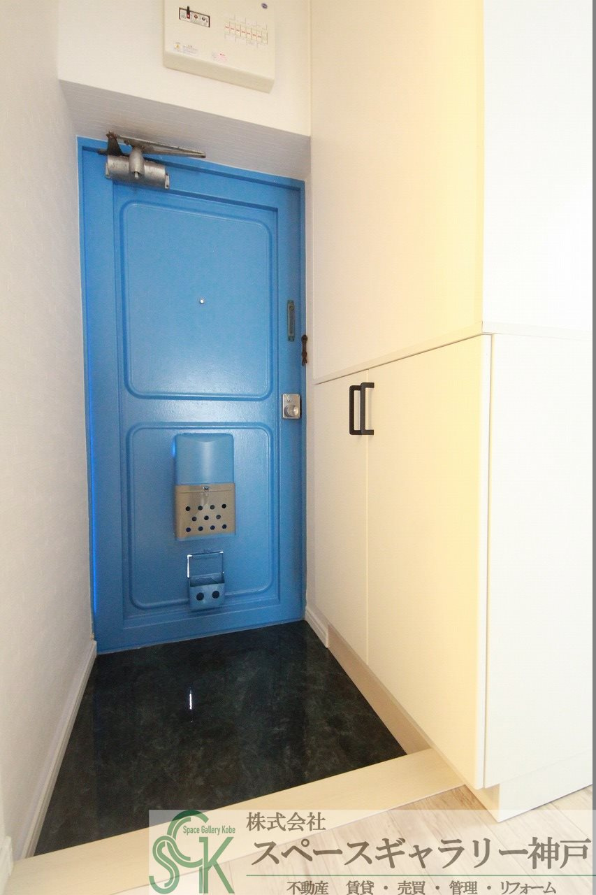 シャトールナの玄関|※お部屋により仕様が異なる場合があります※