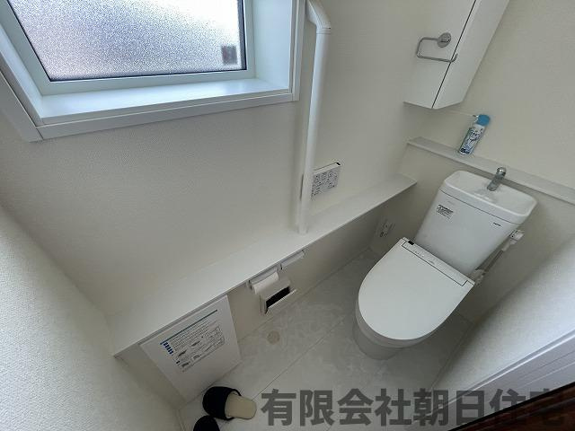 【トイレ】 | 安来市黒井田町中古戸建 | 落ち着いた色調のトイレです