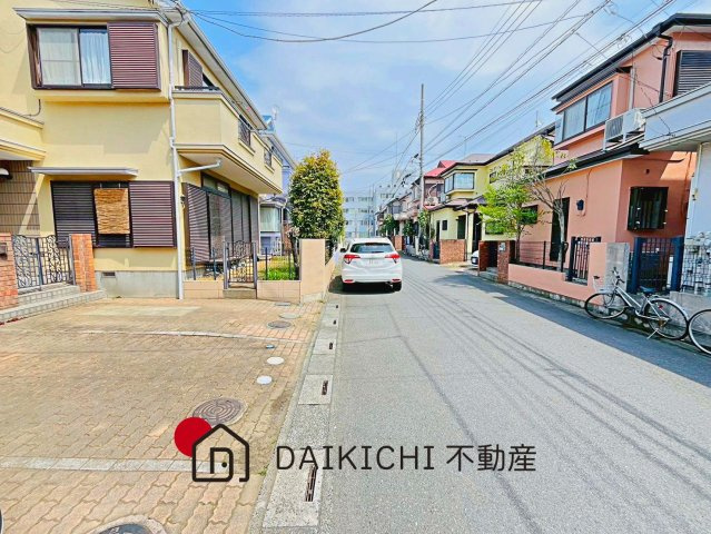 【前面道路含む現地写真】 | 桶川市大字坂田　中古戸建