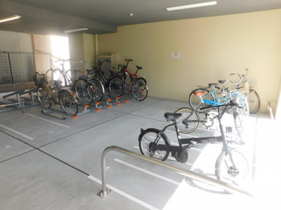 【その他共用部分】 | スプランディッド新大阪Ⅴ | 駐輪場です
