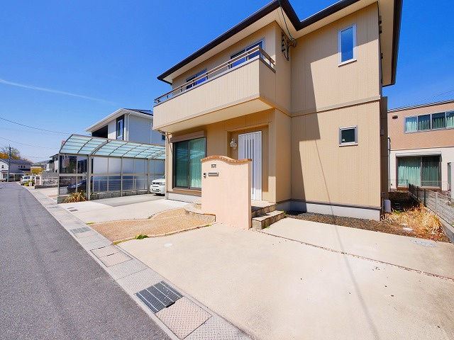 木津川市州見台6丁目貸家の駐車場