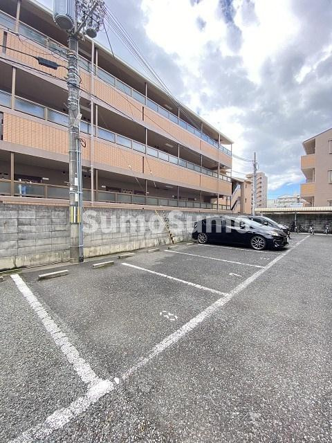 エトールⅥの駐車場