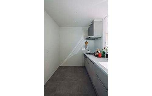 安芸郡府中町八幡１丁目のキッチン|無垢や漆喰を使った自然素材の明るい住まい！