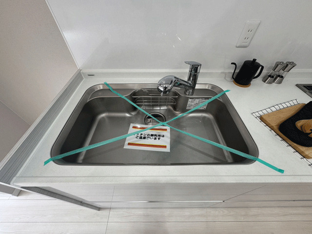 コープ野村ヒルズ川内　マンションのキッチン|広々とワイドなシンクは、大きなフライパンなども洗いやすい◎強固な素材で傷や汚れに強いステンレス製♪