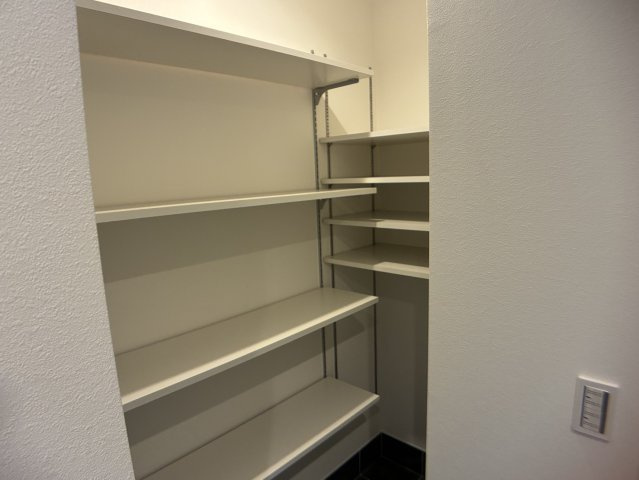 旭１丁目　ＮＯ，3の収納|玄関収納☆