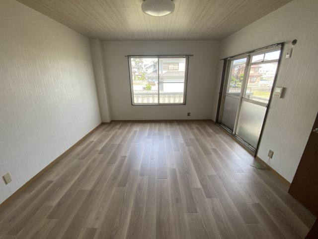 八丈グランドハイツ北棟の寝室