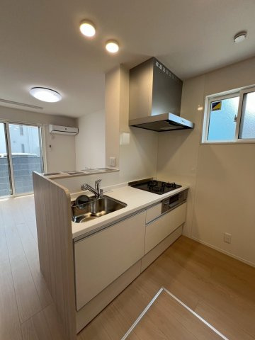 D-Luce 秋月（ﾃﾞｨｰﾙｰﾁｪ ｱｷﾂﾞｷ）のキッチン