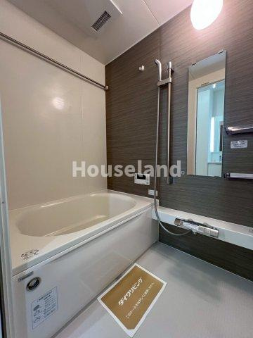 D-Luce 秋月（ﾃﾞｨｰﾙｰﾁｪ ｱｷﾂﾞｷ）の浴室