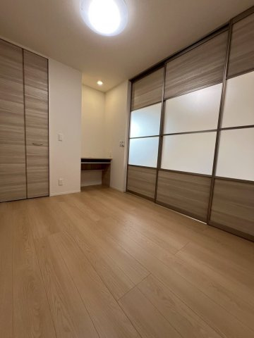 D-Luce 秋月（ﾃﾞｨｰﾙｰﾁｪ ｱｷﾂﾞｷ）の居間・リビング