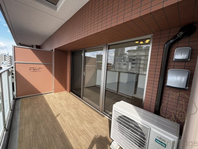 プレジオ梅田のバルコニー