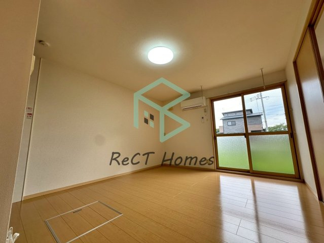 モナリエの居間・リビング