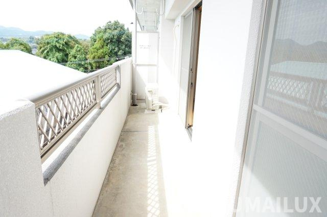 熊本市北区鶴羽田１丁目の賃貸マンションのバルコニー